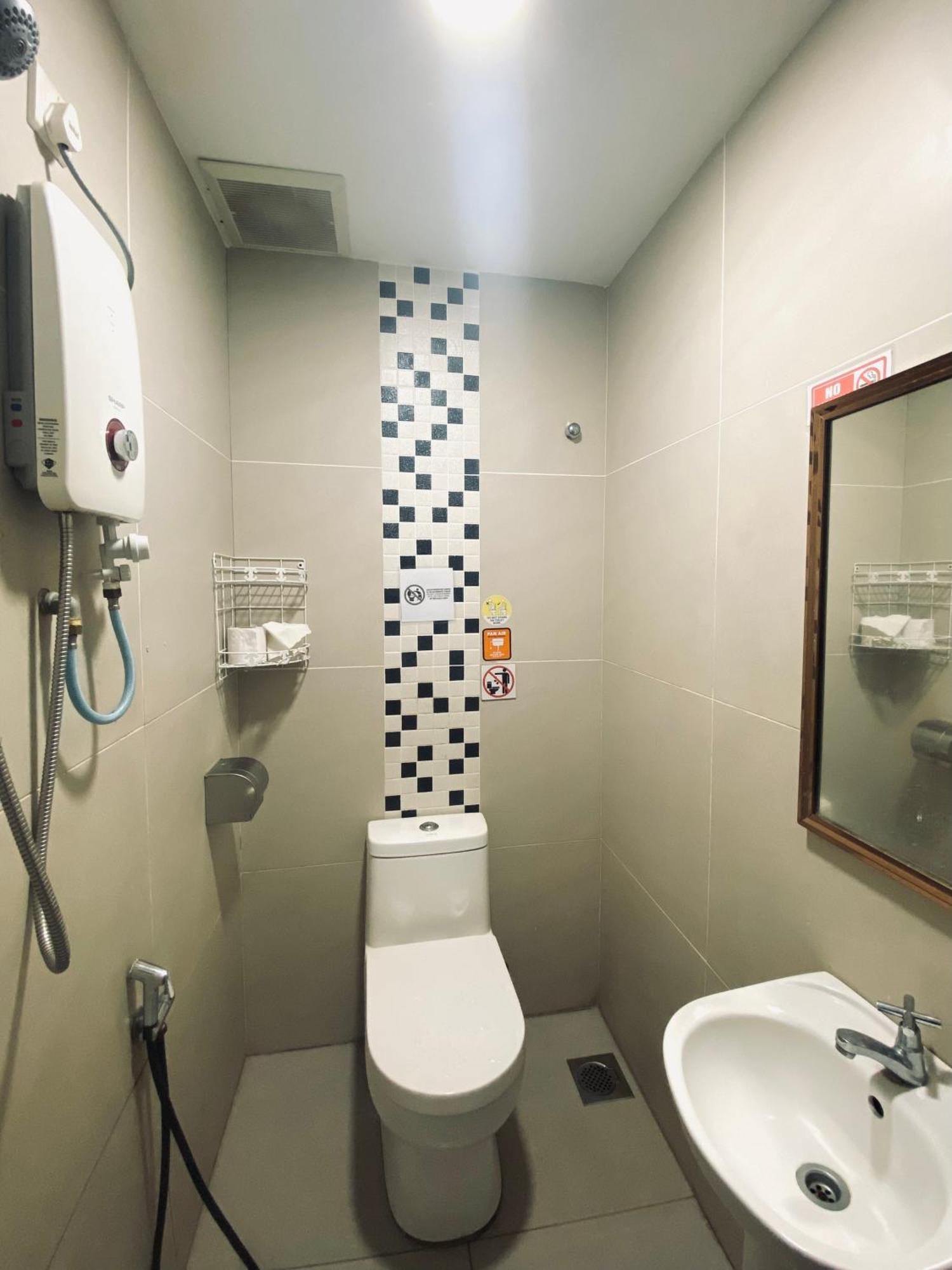 OYO 90592 Leisure Lodge Kuala Terengganu Extérieur photo